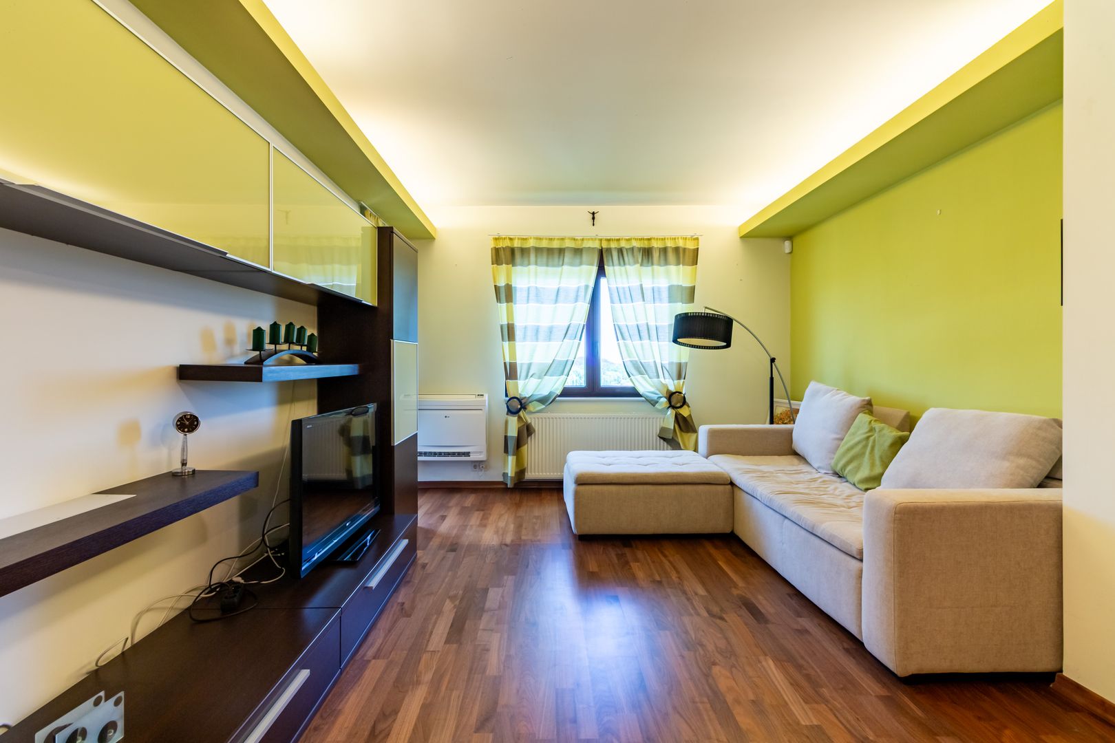 Vila premium de vanzare Balotesti/ piscina/ ponton/ deschidere la lac - Poză 17