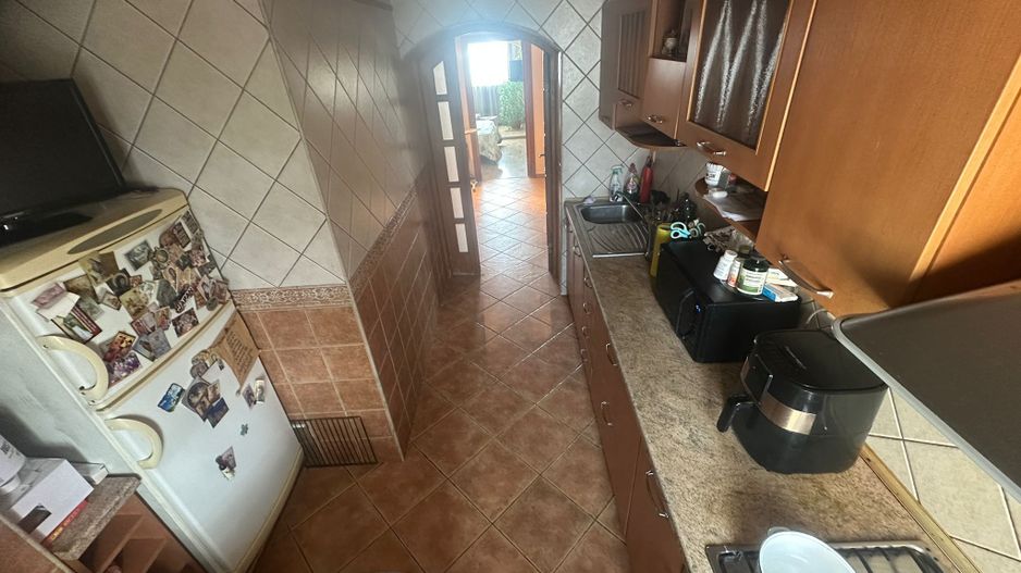 De vanzare aparatament 3 camere - zona Drumul Taberei - Poză 1