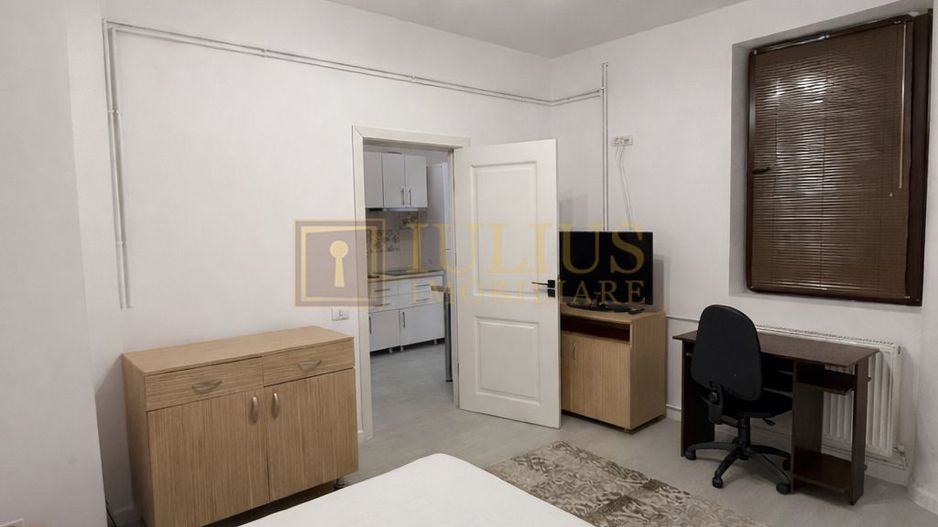 Piata Victoriei, 2 camere, centrala proprie. - Poză 4