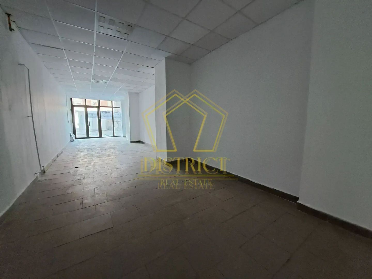 Spatiu comercial 70 mp cu VAD I Zona Garii - Poză 4