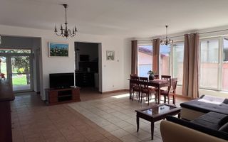 Casă 4 camere de închiriat | Saună | Piscina | Sântandrei | Bihor - Poză 1