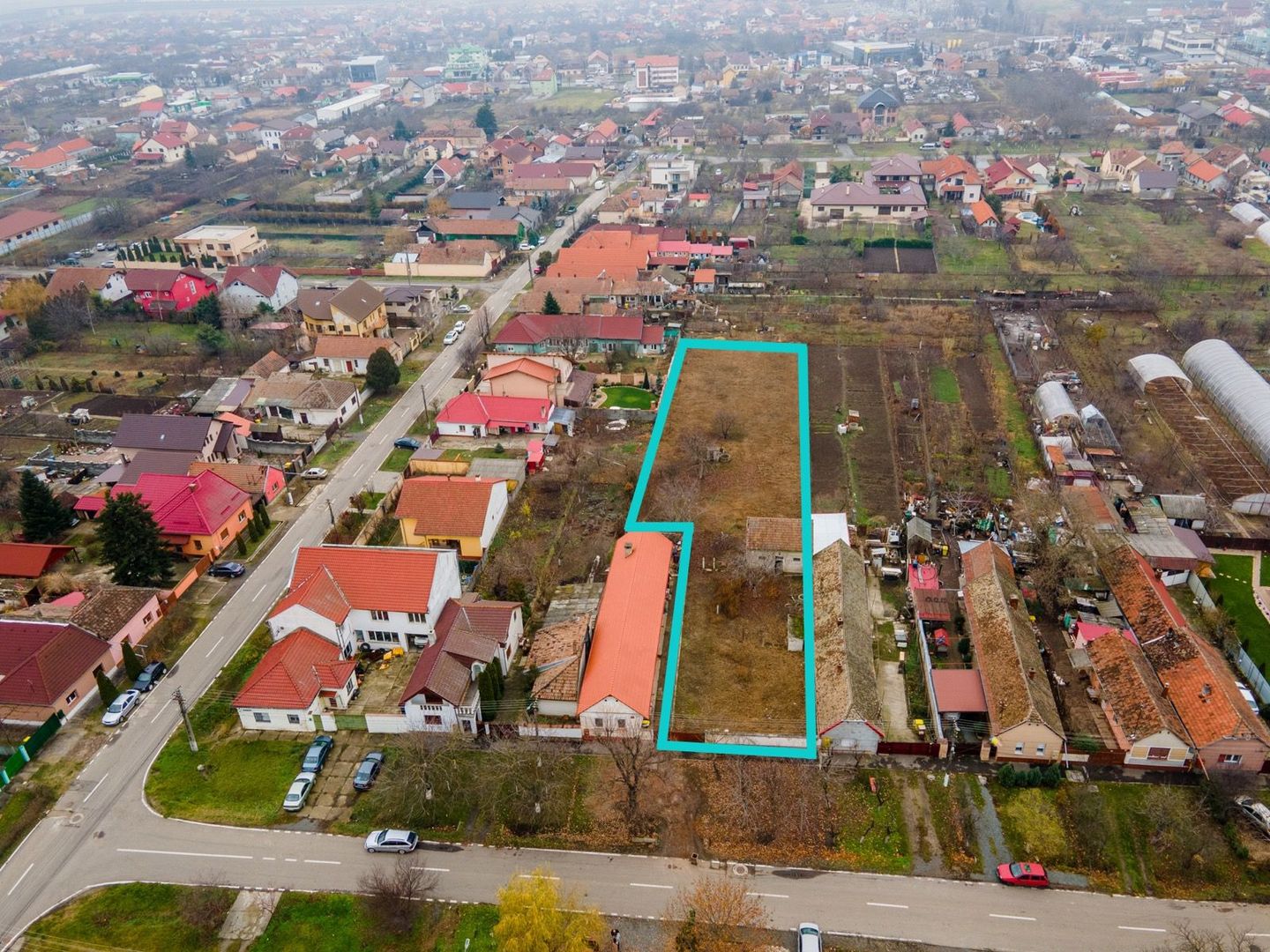 Preț redus!!! Teren de 2206mp - Poză 1