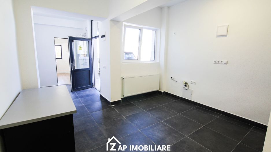Spatiu de Birouri 100 mp - Renovat - Poză 22