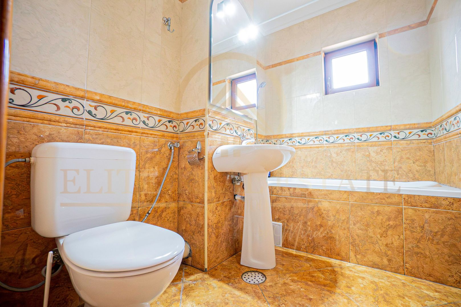 Vila 11 camere in Faleza Nord 400 mp utili, Proprietate rara - Poză 10