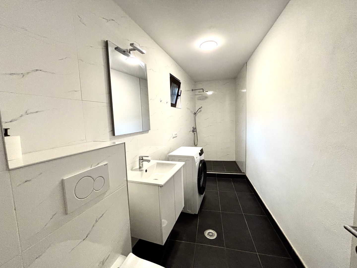 Apartament 3 Camere Spațios, Mobilat,  Curte și Balcon [ Zona Centrala ] - Poză 11