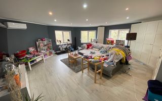 Casa cu 2 apartamente in zona Braytim - Poză 1