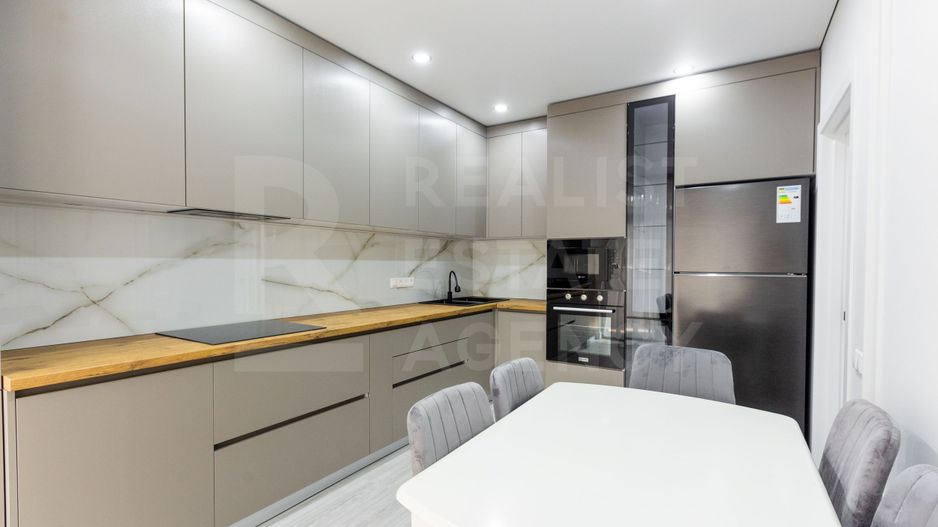 Chirie, apartament, 2 camere, strada Cojocarilor, Centru - Poză 1