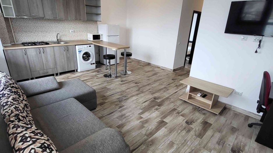 2 camere open space, 43mp-Centru Civic/Podu Ros/Palas - Poză 2