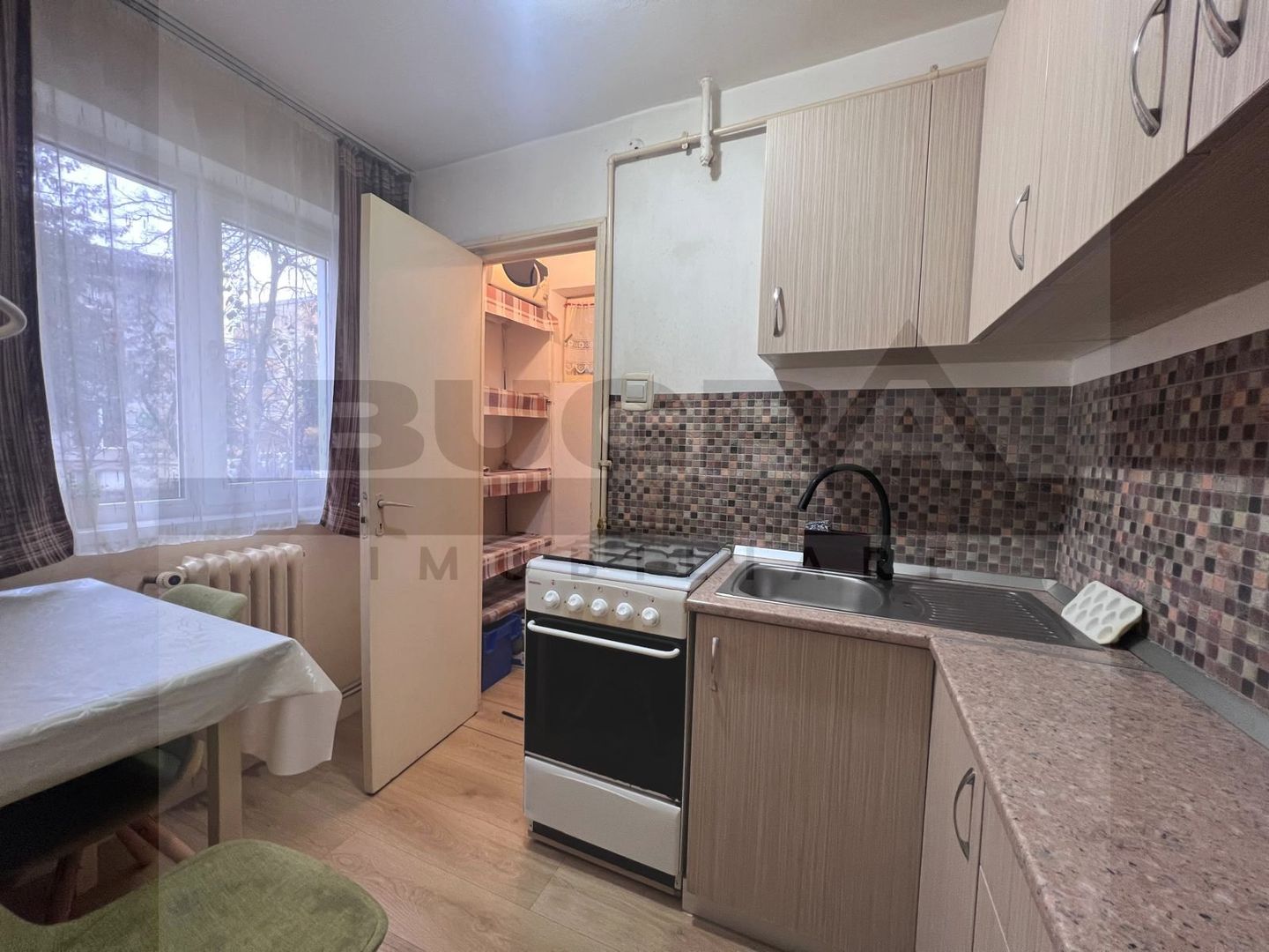 Garsoniera decomandata, 28mp, balcon, zona strazii Mehedinti - Poză 4