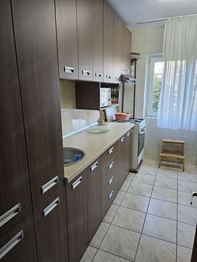 Apartament superb 3 camere, metrou Lujerului - Poză 4