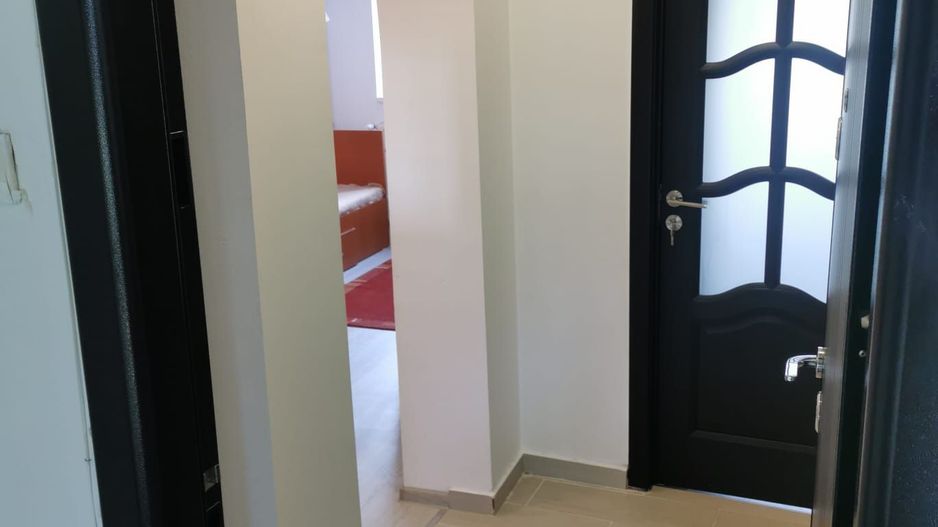 De inchiriat apartament cu 3 camere , Tineretului sector4 - Poză 14