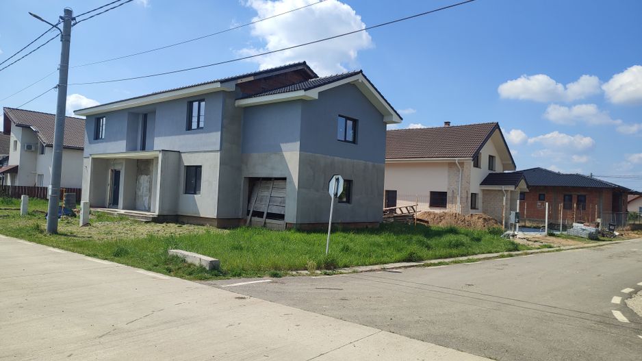 Sanandrei Duplex cu Garaj, Drum Afaltat, Acces rapid. - Poză 2