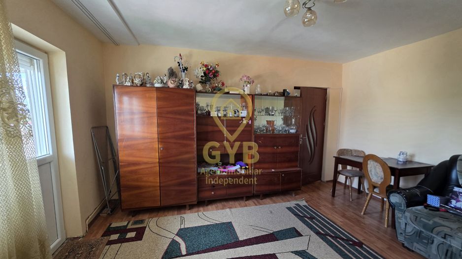 Apartament spatios cu 4 camere, 2 balcoane – Marghita, zona Penny - Poză 2