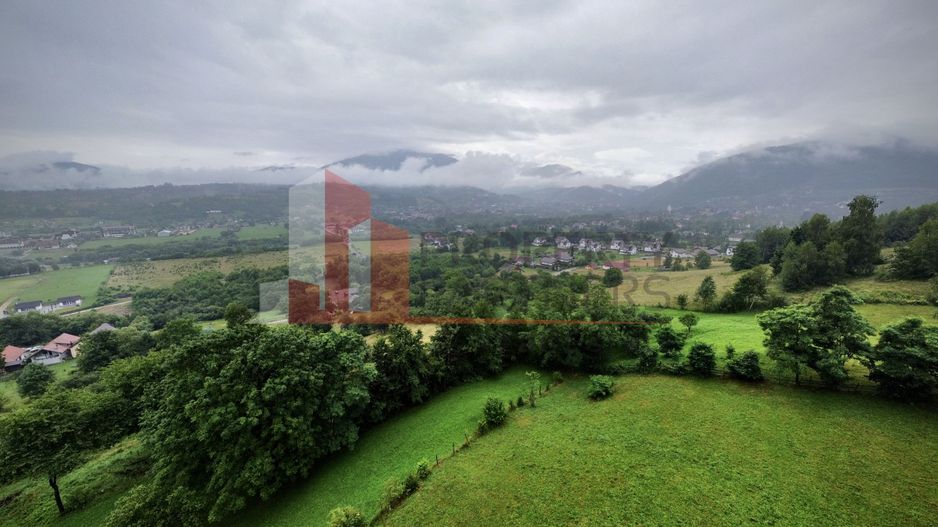 Vilă 340 mp Bran | Teren 5500 mp | 6 dormitoare cu băi proprii - Poză 35