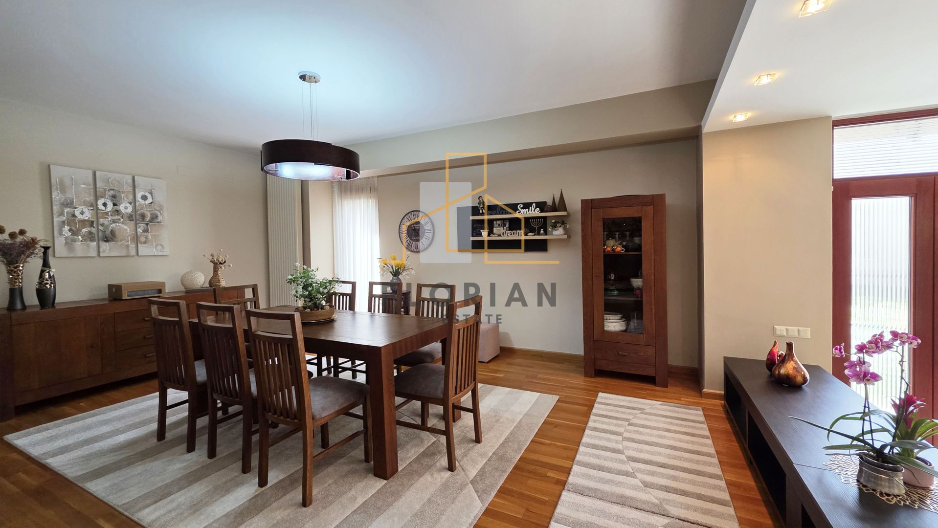 Casa lux- Braytim - de inchiriat - Poză 3