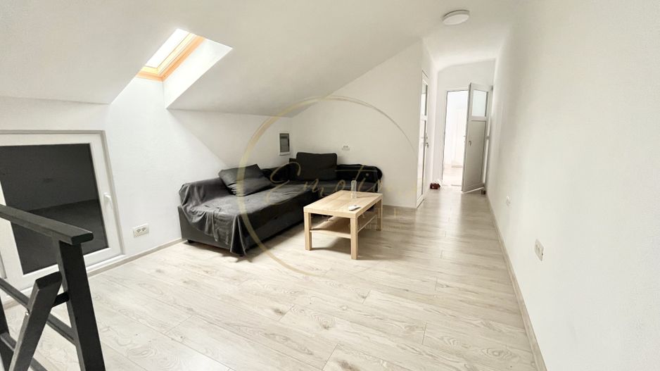 OCAZIE | Apartament 4 camere cu mansarda - 85 mp - Poză 2