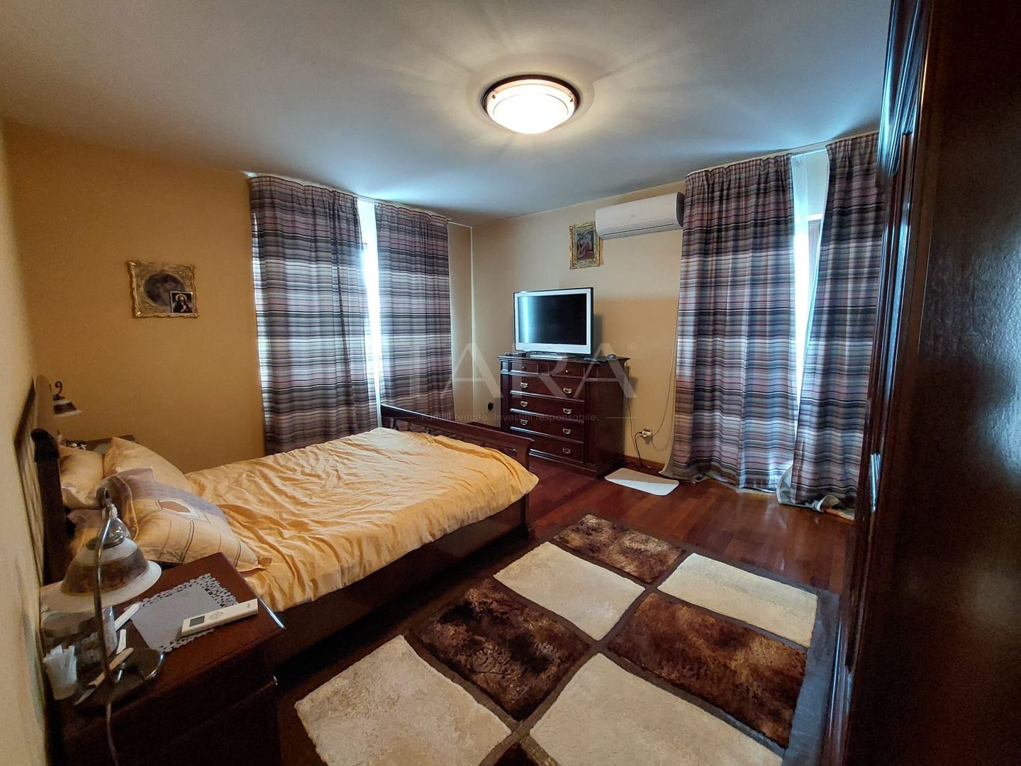 Casă cu 5 camere. de vânzare in Floresti, zona Parcului Poligon. - Poză 12