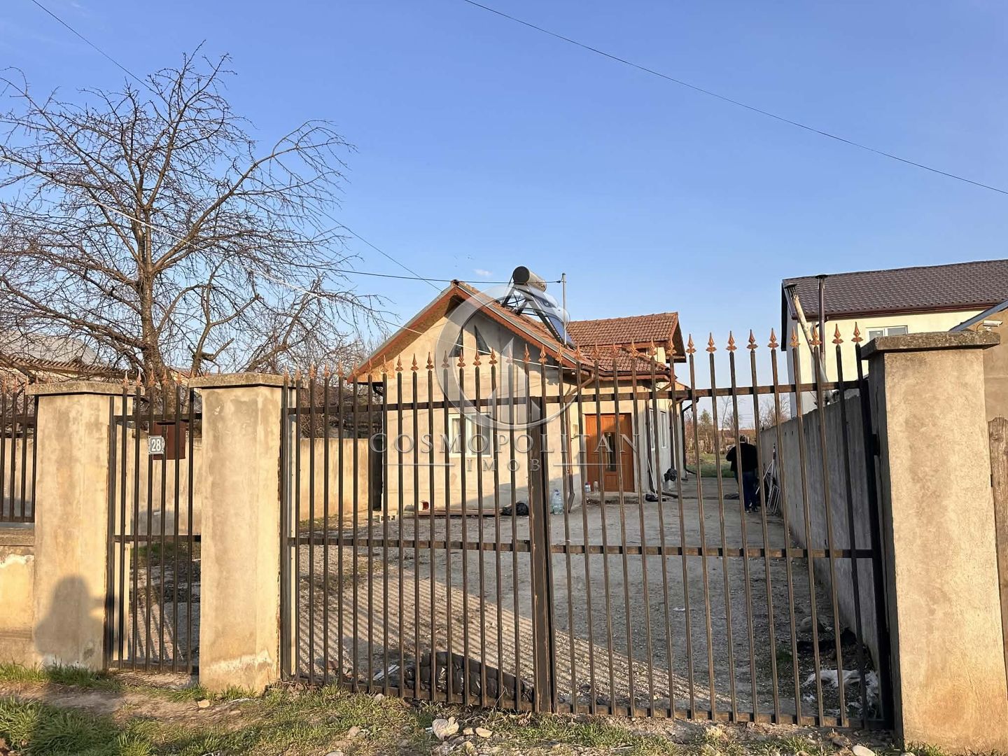 Casa si teren 740mp in Vadu Pasii/BZ ~ constructie 2007, finisaje - Poză 6