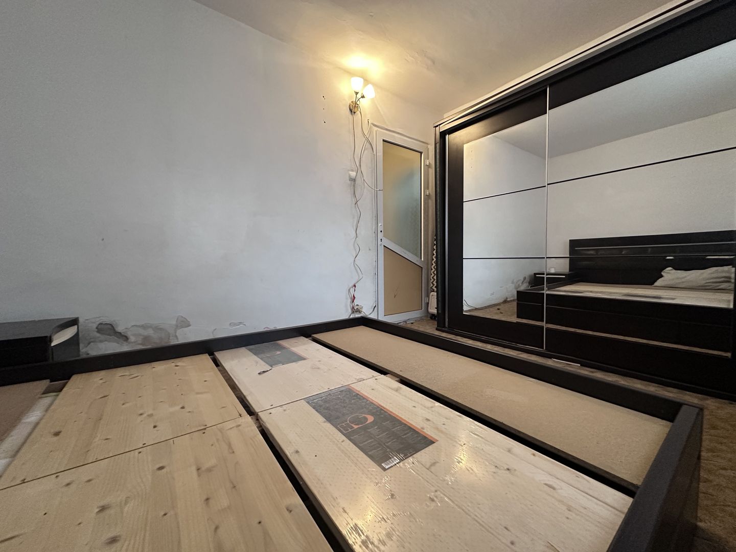 ETAJ 1! Vânzare apartament cu 2 camere în M11 - Târgoviște - Poză 4