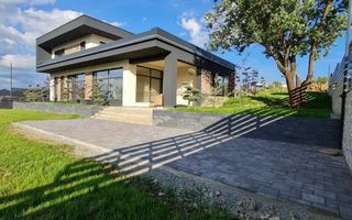 Casa Sibiu Cisnadioara, garaj, piscina, terase panoramice - Poză 3