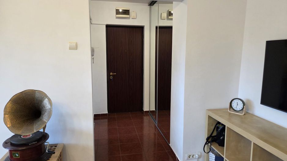 De vanzare apartament 3 camere Drumul Taberei - Poză 16