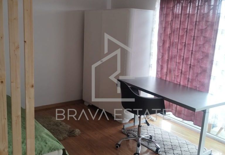 Apartament o camera, balcon, zona Regal, Baciu - Poză 2