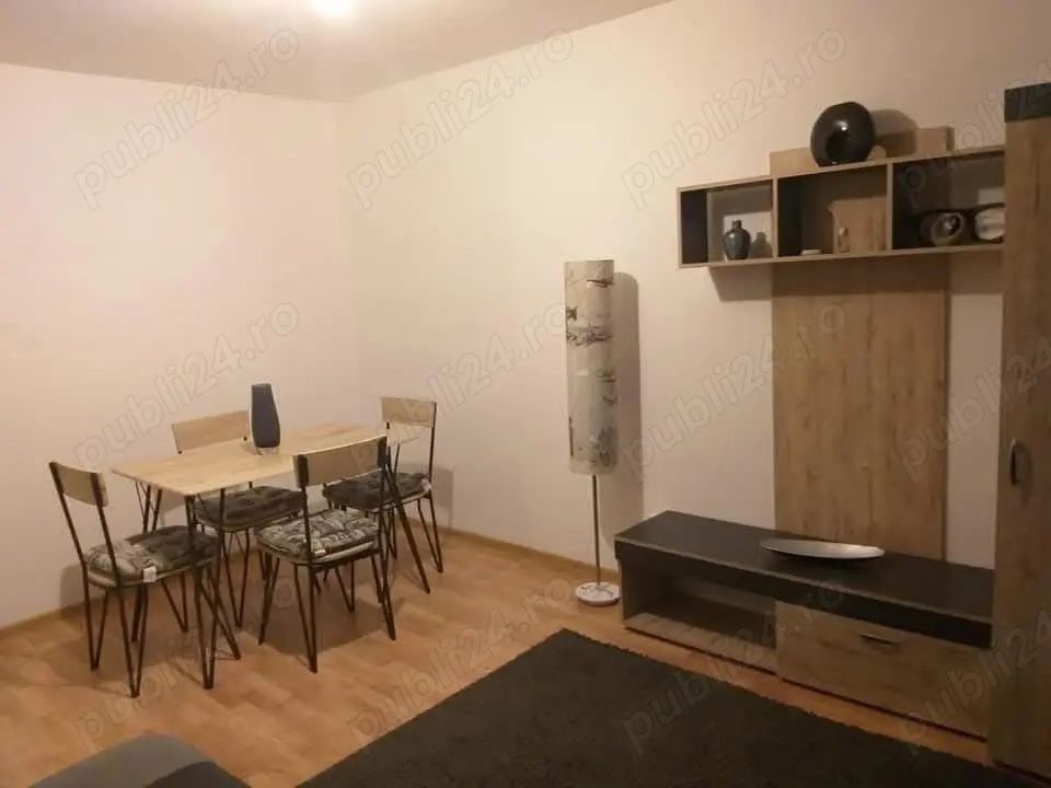 APARTAMENT COCHET ZONA PIATA VICTORIEICOMISION 0 CUMPARATOR - Poză 1