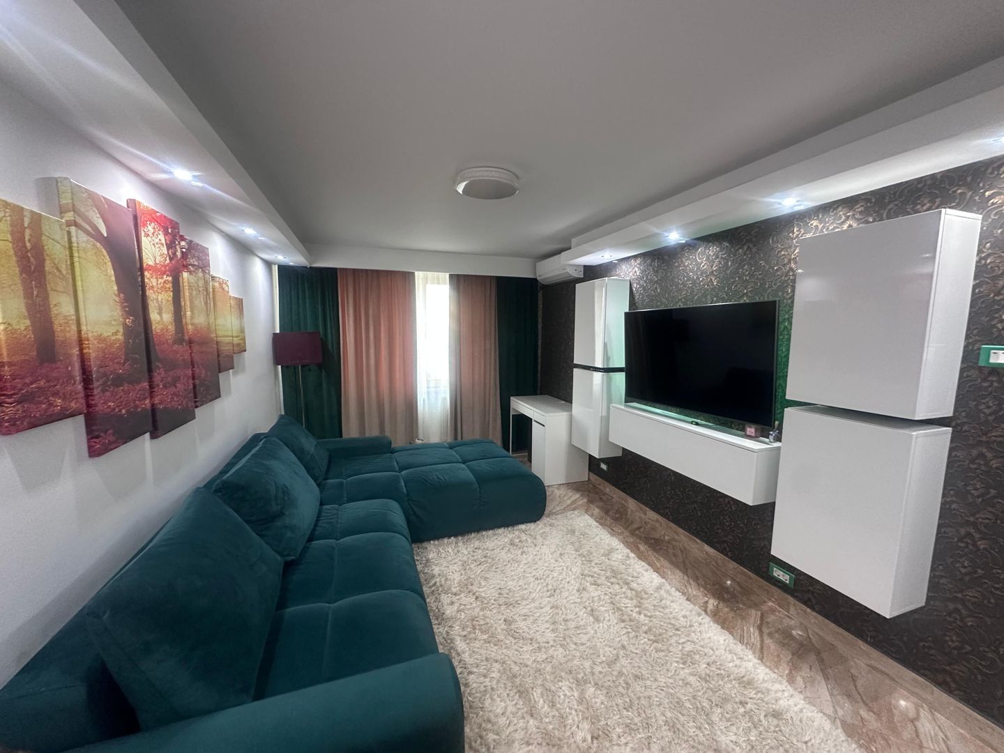 Apartament 3 camere de vanzare Dristor - Poză 1