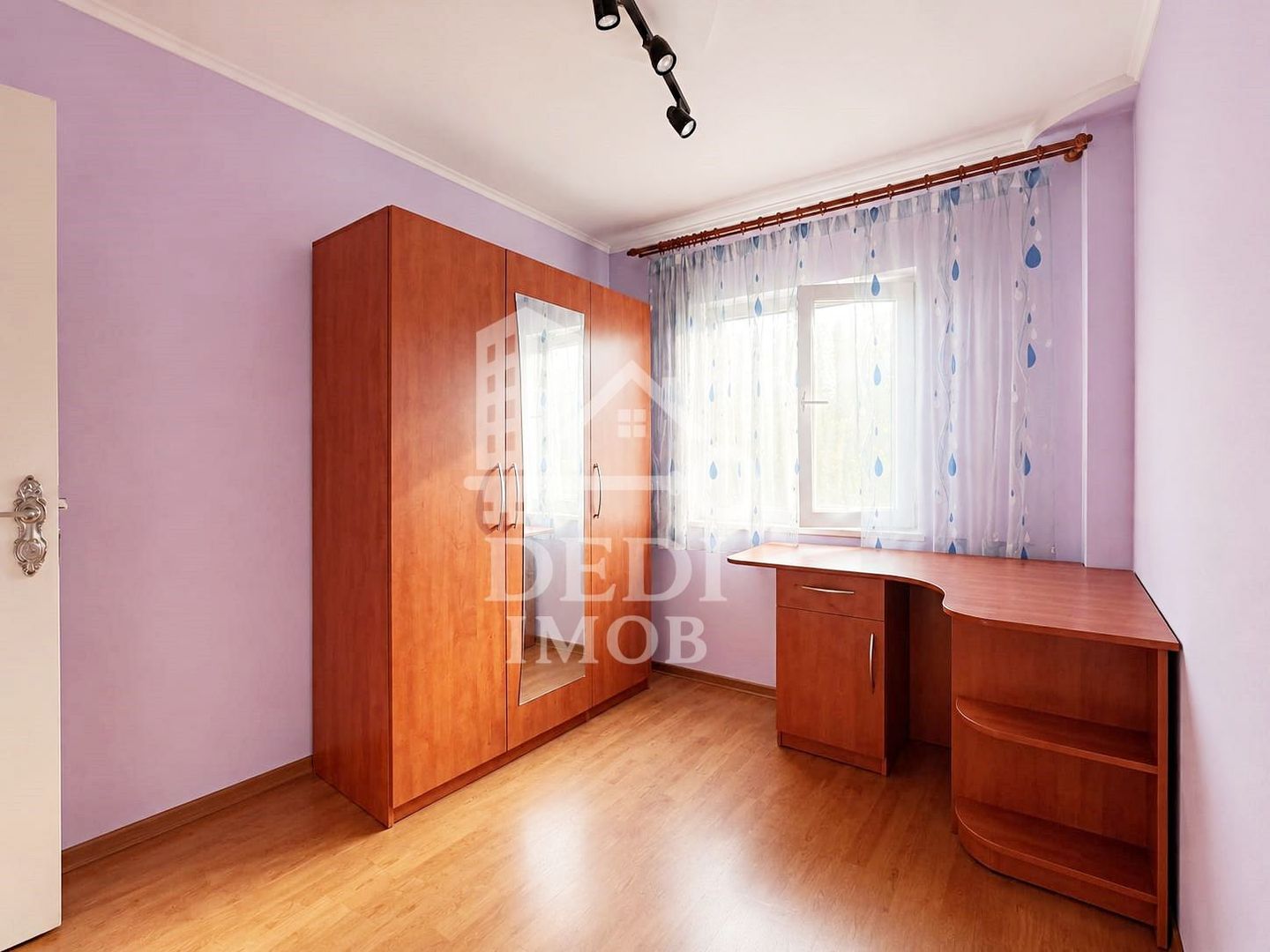 Apartament 3 camera de vânzare in zona Nufarul, Oradea - Poză 3