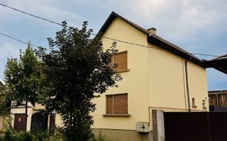 Casă cu etaj P+1 , total mp construiti: 122,renovata si gata de mutare,Str.Drăganilor Mun.Satu Mare - Poză 1
