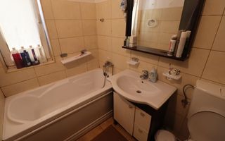 Apartament 3 camere cu vedere spre Casa de Cultură a Studentilor! - Poză 17