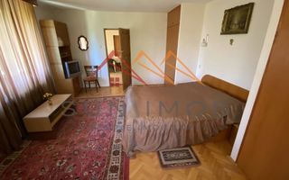 Vila de vanzare, teren 3100 mp, 7 camere, 6 grupuri sanitare, 3 CT, an 1997 - Poză 23