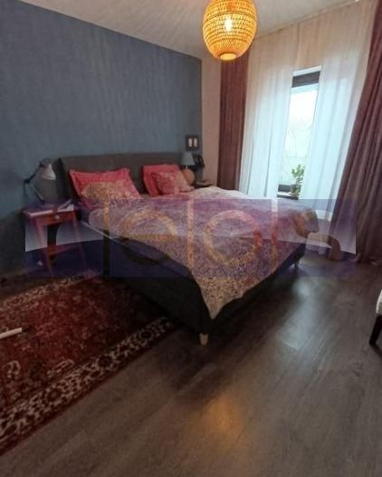 VANZARE APARTAMENT- 6 -CAMERE -VILA INTERBELICA- ZONA- Austrului - Poză 2