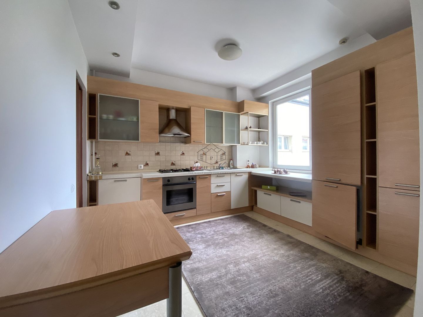 APARTAMENT SPATIOS CU 3 CAMERE LA INCHIRIERE IN ZONA PRIMAVERII - Poză 2