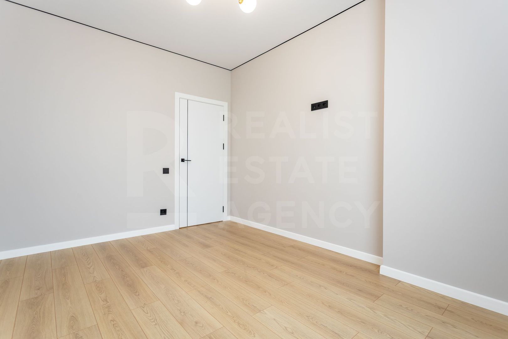 Vânzare, apartament, 2 camere, strada Nicolae Milescu Spătaru, Ciocana - Poză 9