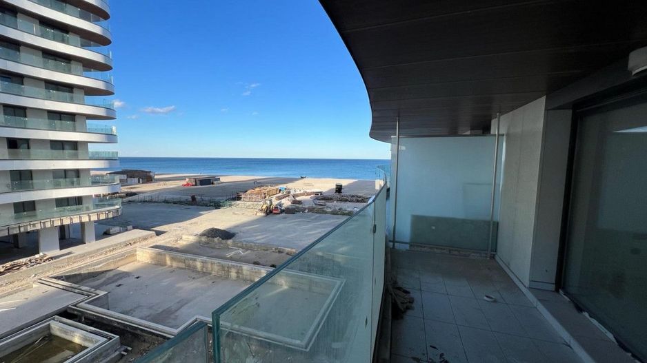 Stațiunea Mamaia - Garsoniera cu vedere la mare situată în Complex Casa Del Mar - Poză 7