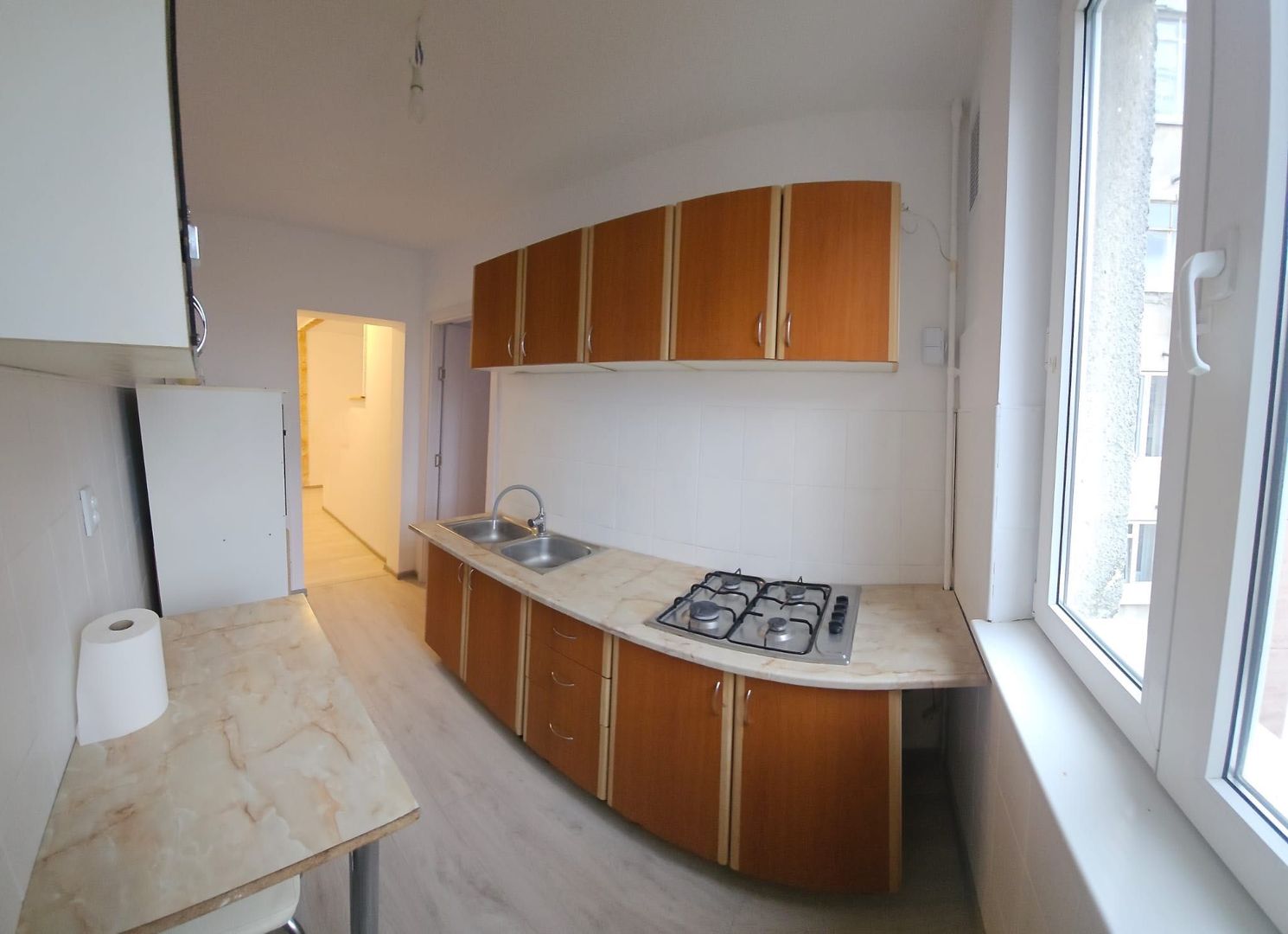 Apartament 2 camere, renovat , decomandat , metrou - Poză 5