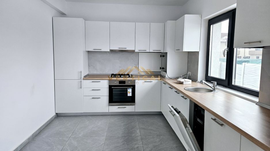 De inchiriat vila 4 camere - intrare comuna Berceni - Poză 2