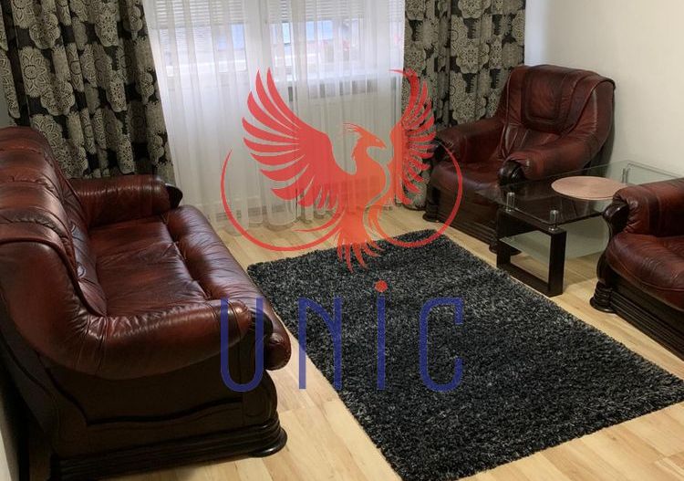 Apartament ultracentral - 3 camere semidecomandate - 500 Euro - Poză 3