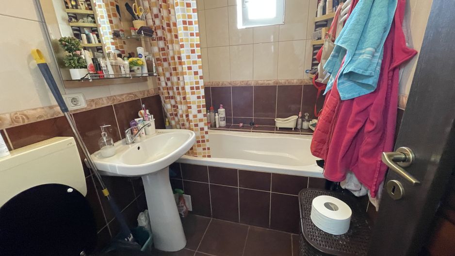 Locuinta luminoasa la mansarda-constructie 2013 - Poză 10