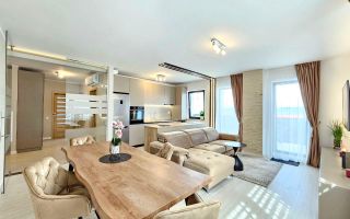 Apartament cu 4 camere 105 mp utili, renovat 2025 cu terasa generoasa! - Poză 3