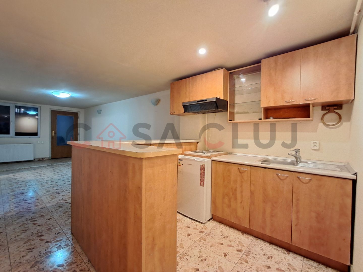 Casă calcan, Curte,  grădină, Iris!! - Poză 10