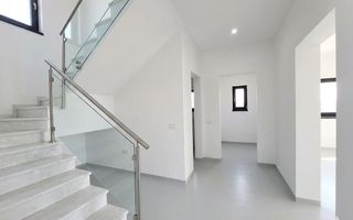 Casa noua 5 camere, curte mare - Poză 3