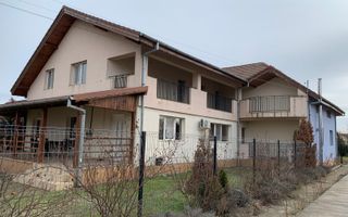 Duplex premium în vatra veche a localității Moșnița Veche - Poză 25