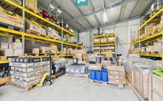 Clădire P+E cu birouri, hală si platformă Giarmata - Poză 2