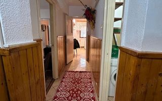 Ag BRASADAS vinde apt 3 camere Micro 16 etj.1 decomandat - Poză 1