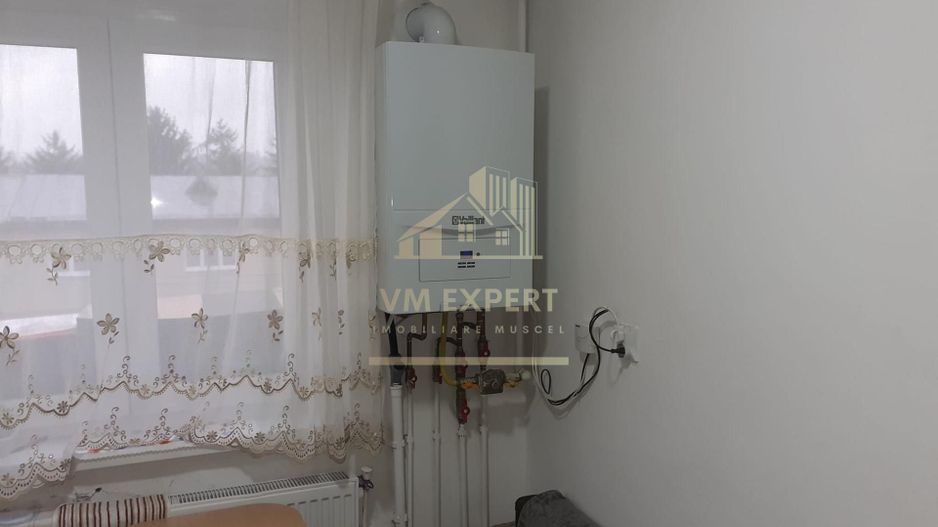 APARTAMENT 2 CAMERE,CF. 1, SEMIDECOMANDAT, ET. 4, CAMPULUNG-ROTUNDA - Poză 3