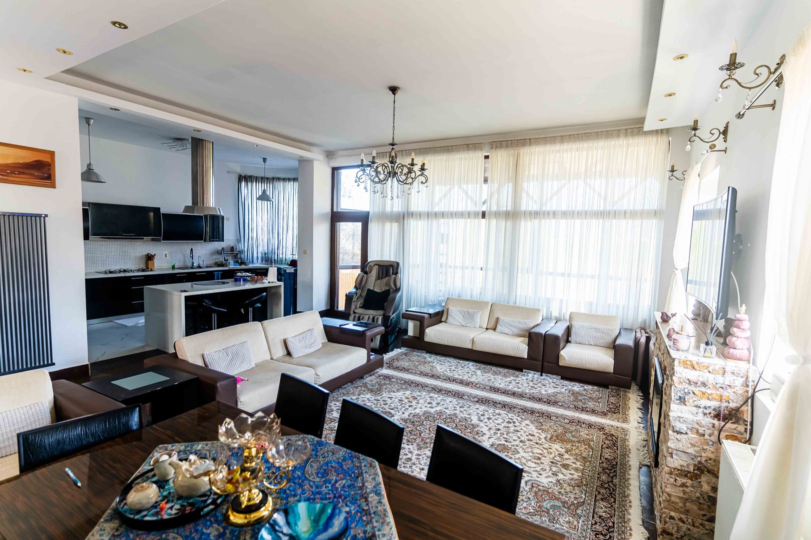 Casă / Vilă cu 6 camere de vânzare în Balotesti - Poză 9