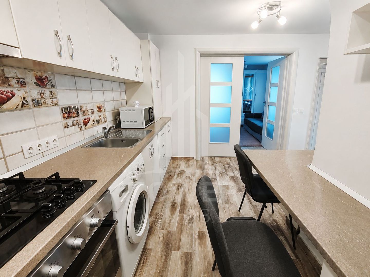 Apartament la casă cu grădină proprie de închiriat – Calea Poplăcii - Poză 4