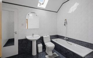 Proprietate cu 2 case I 1.700 mp teren I aproape de lac – Ghermănești - Poză 17